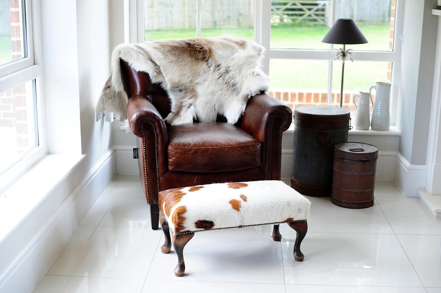 Stunning countryside house in West Sussex with outdoor pool (summer only)