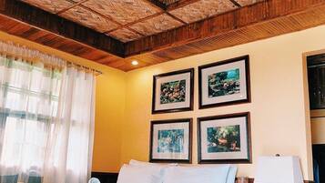 Camas plegables/adicionales y ropa de cama