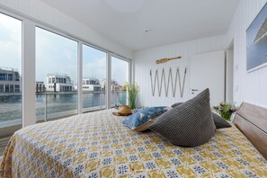 2 Schlafzimmer, Bügeleisen/Bügelbrett, Reisekinderbett, kostenloses WLAN