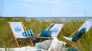 On the beach - Tokai -Floating House, Sauna, Rooftop Terrace with 360° Water Views, Beach Chair (Olpenitzdorf)