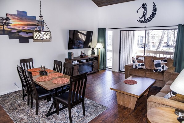 Televisión y reproductor de DVD 