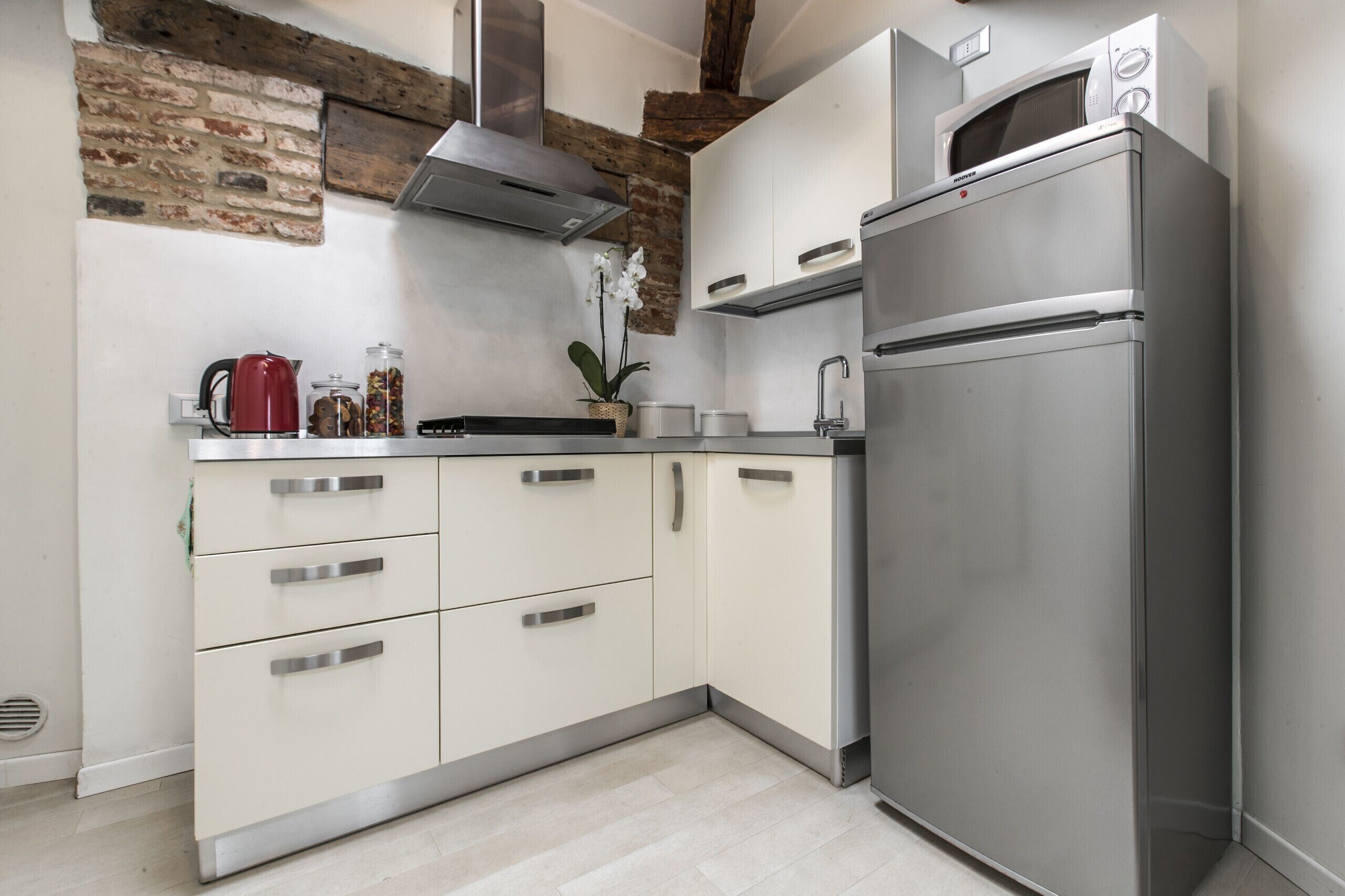 Fridge, microwave, coffee/tea maker, electric kettle