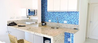 Kitnet with air conditioning in Guaruja