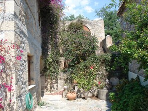 View from the courtyard to the main entrance