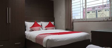 Chambre Double Standard, 1 lit double, non-fumeurs | Bureau, Wi-Fi gratuit