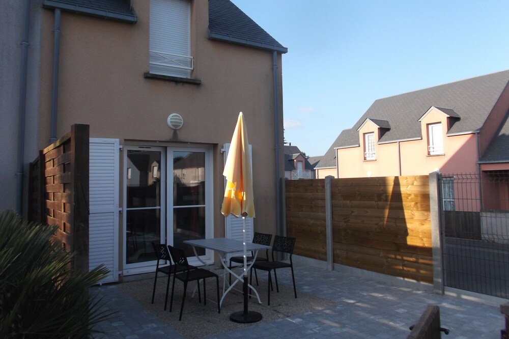St Pair on sea house 100 m from the beach near Granville calm and rest