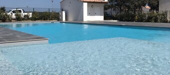 Mini villa the top of bonifacio with heated pool