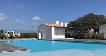 MINI VILLA THE TOP BONIFACIO WITH  HEATED POOL