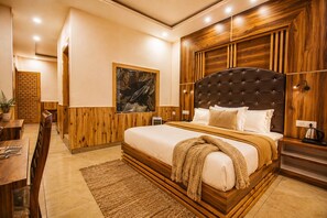 Dalai Luxury Suite