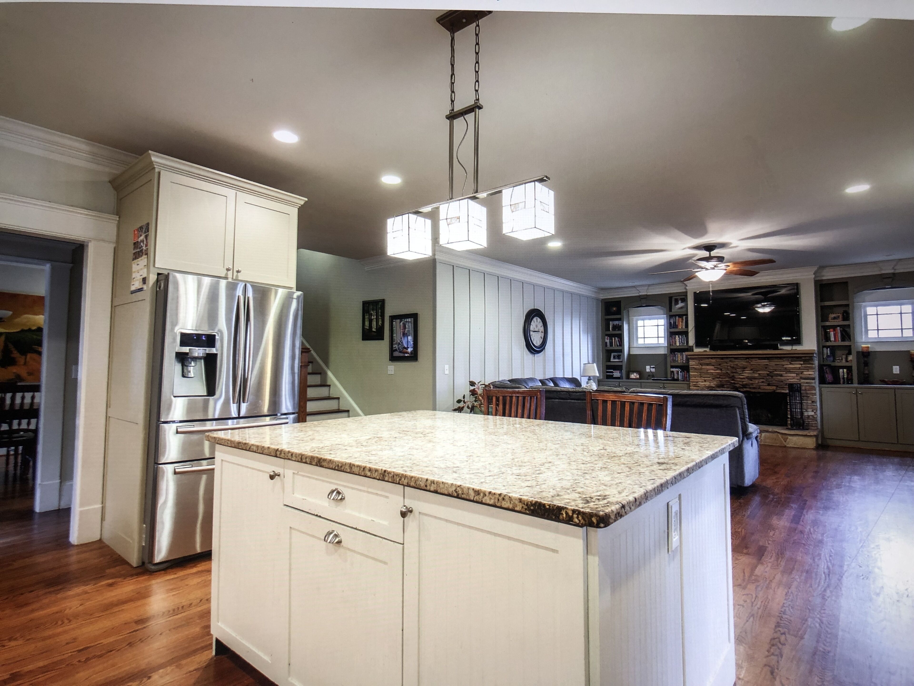 Decatur City House/Walk to the square.