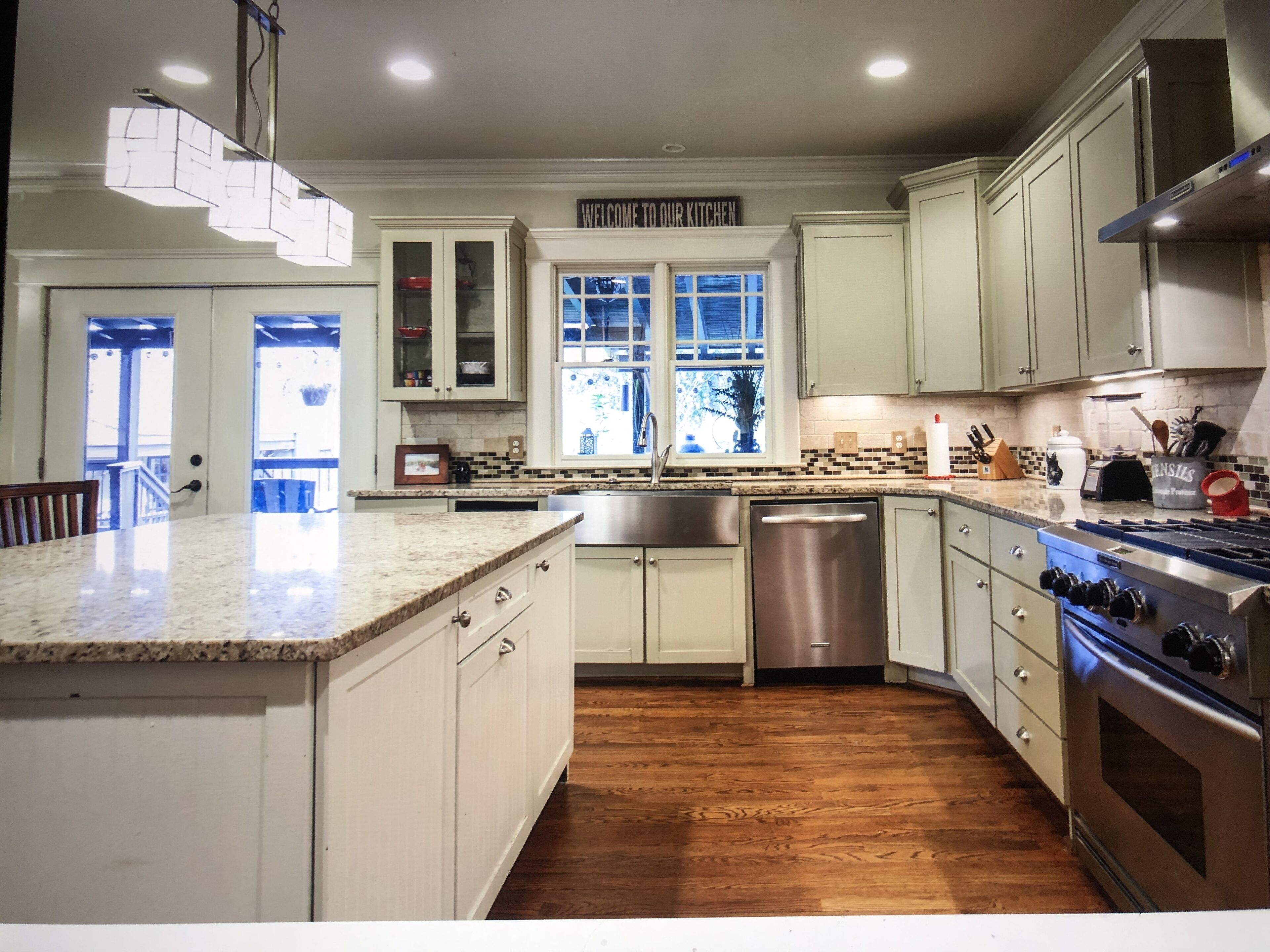 Decatur City House/Walk to the square.