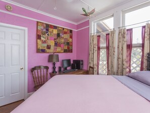 5 habitaciones, tabla de planchar con plancha y wifi gratis 