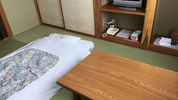 Free WiFi, bed sheets