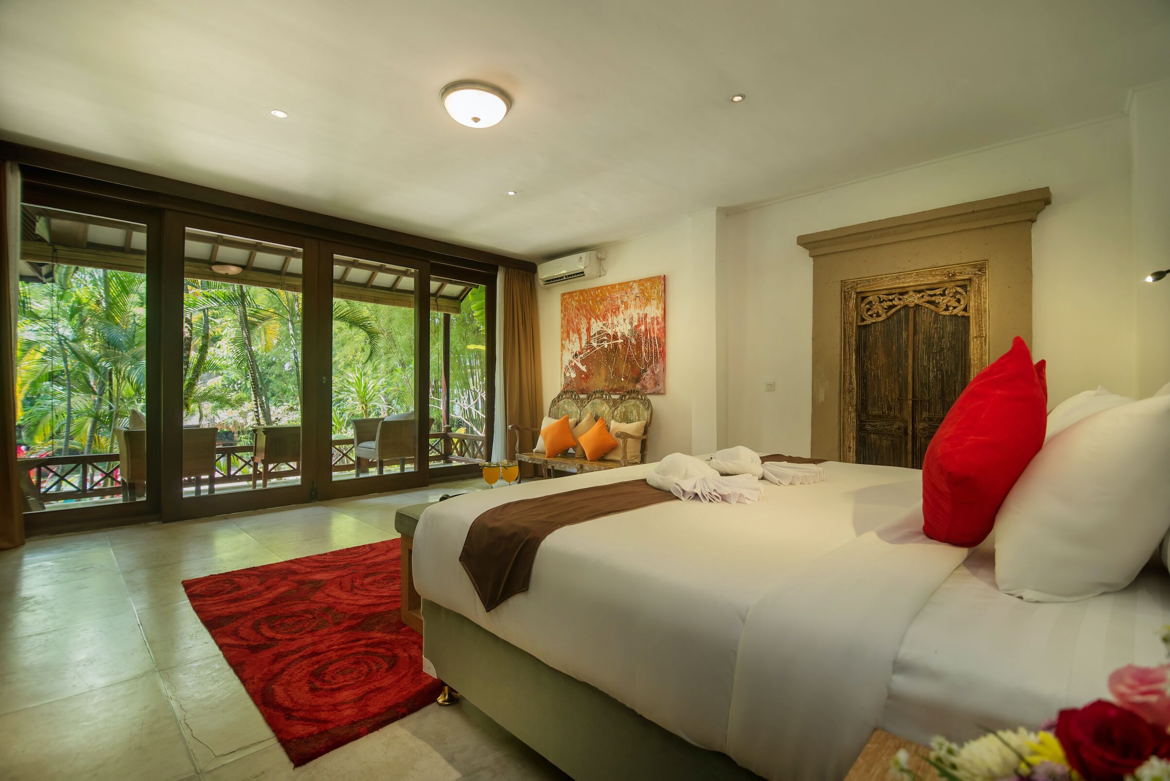 9 Schlafzimmer, Zimmersafe, Bügeleisen/Bügelbrett, Reisekinderbett