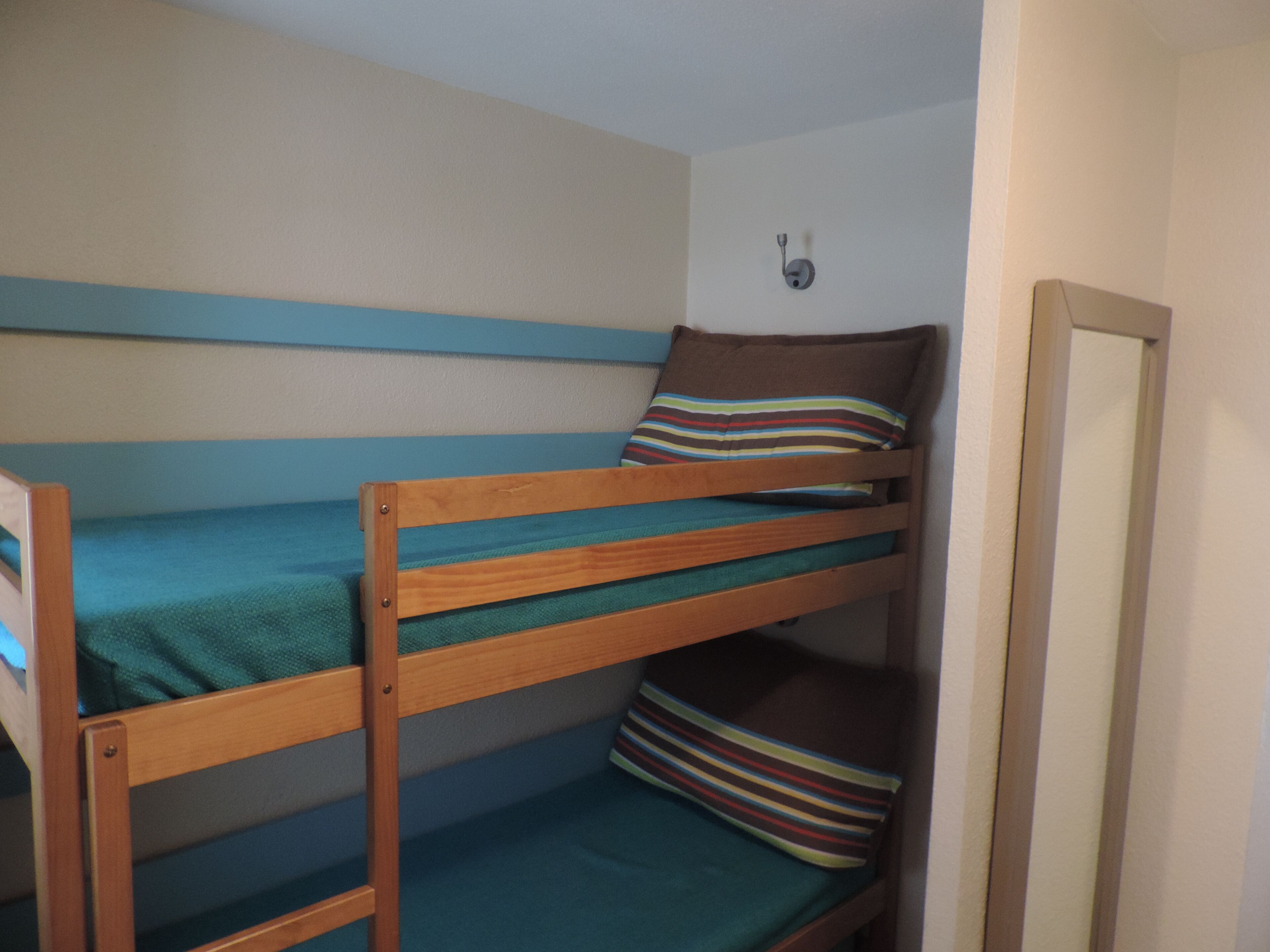 #Cannes Front Beach Pools 2/3 Rooms