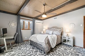 3 Schlafzimmer, Schreibtisch, Bügeleisen/Bügelbrett, kostenloses WLAN