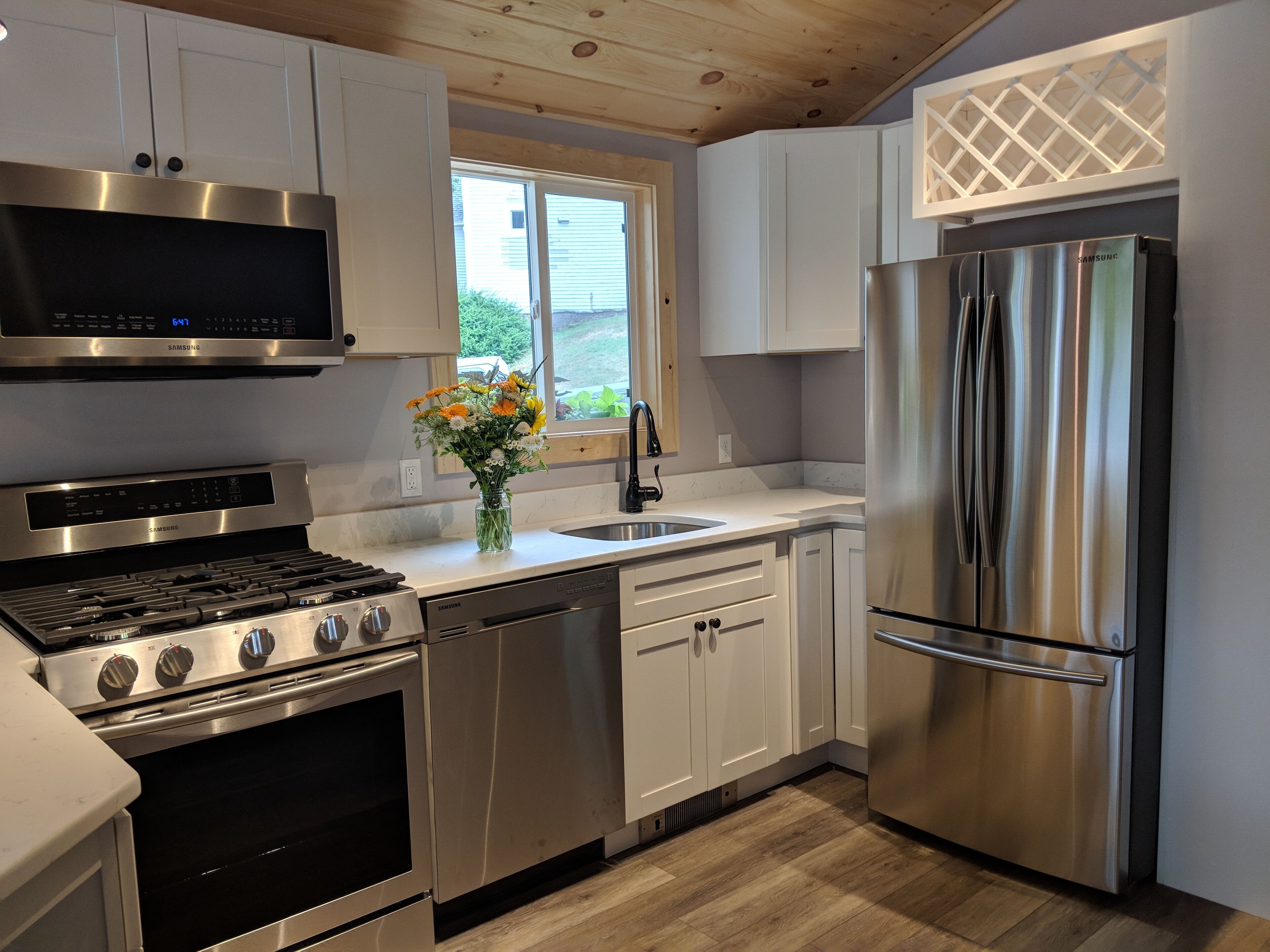 Northern Lights on Goodwin's Basin