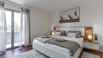 2 多间卧室、办公桌、熨斗/熨衣板、免费 WiFi