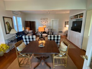 Dining - The Porch House - 2nd Ocean Block (Dewey Beach)