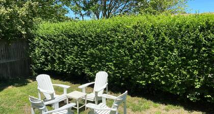 The Porch House - 2nd Ocean Block