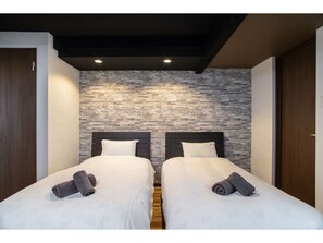 Kamar Standar (1F) | Meja kerja, Wi-Fi gratis, dan seprai linen
