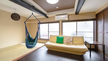 Standard Room (2F) | Desk, free WiFi, bed sheets
