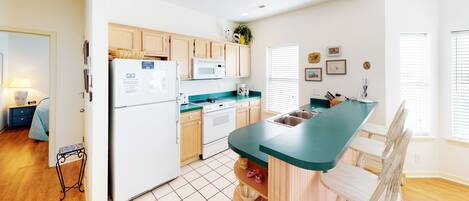 Fridge, microwave, oven, stovetop