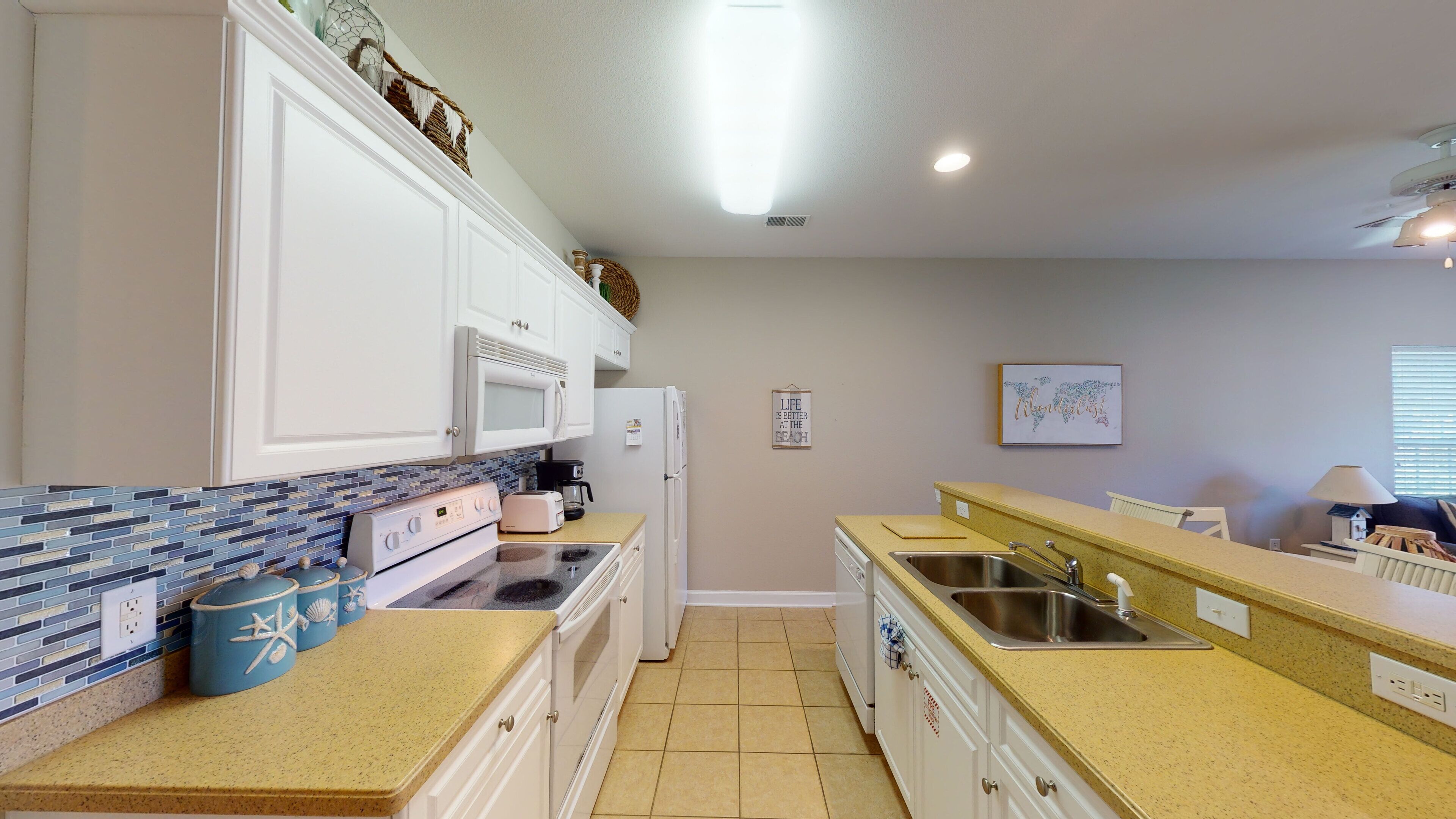 Enjoy the Golf Views and easy beach access in this Golf Villa in Sunset Beach (CH3908)