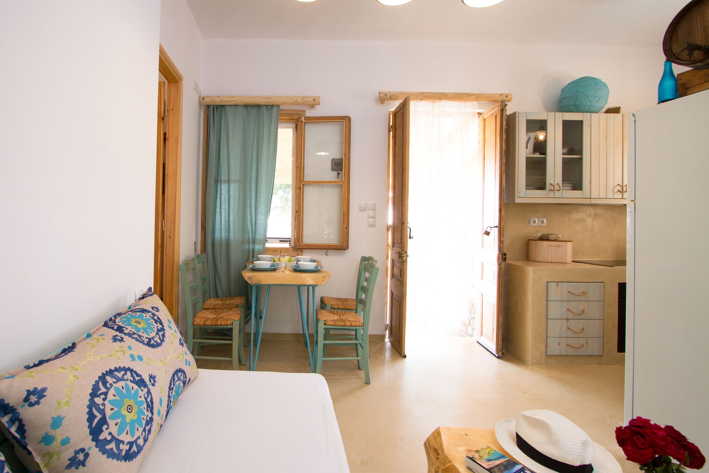 Mera Beachfront House - Seafront - Sea, sun and nature at its best!