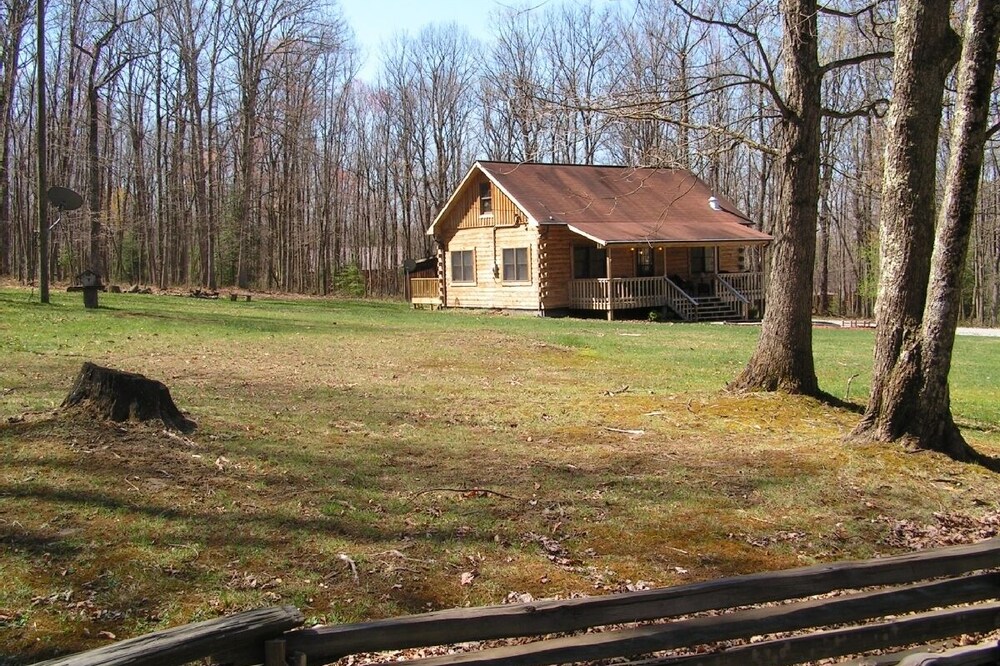 Exceptional Log Cabin near the New River Gorge with Game Room-Sleeps 12