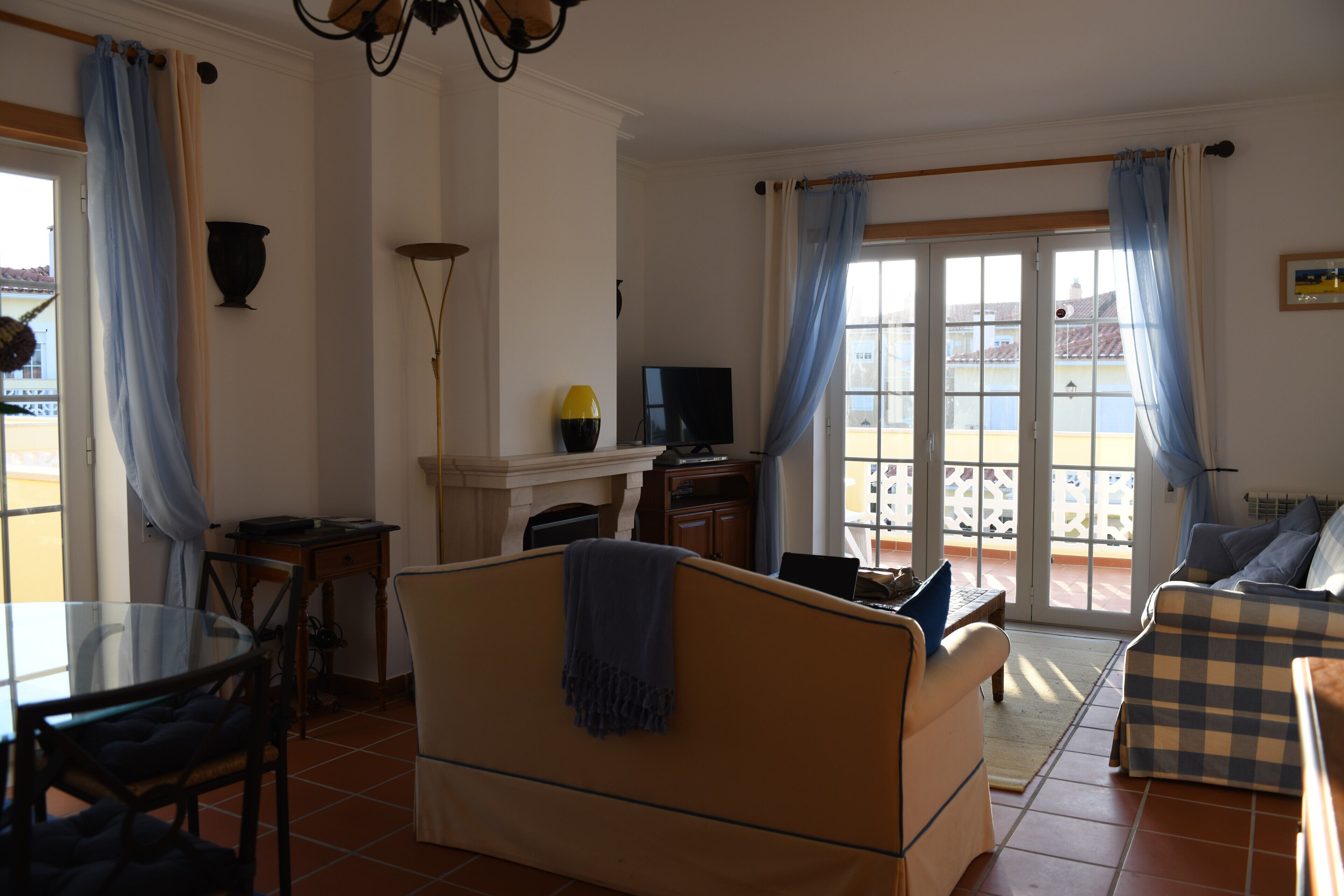 Fabulous location 2 Bedroom, 4 terraces apartment 150 meters from driving range