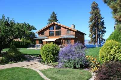 Beautiful Lakefront Property in Naramata, British Columbia, Canada