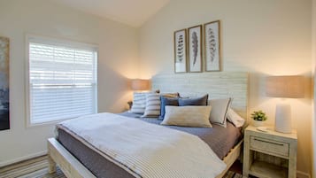 2 bedrooms, iron/ironing board, travel crib, internet