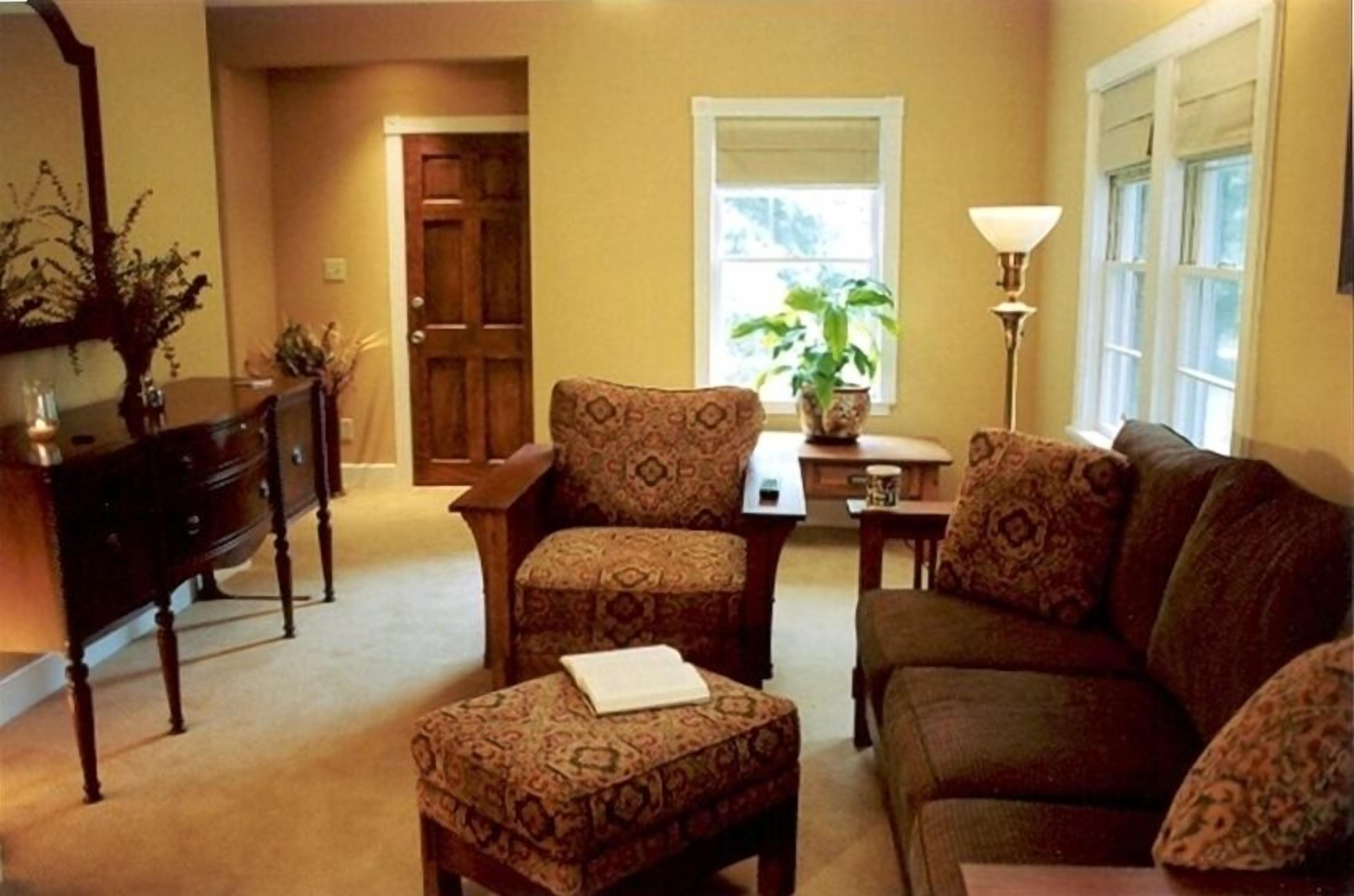 Willson Cottage - Clean Freaks Welcome / Asheville Convenience