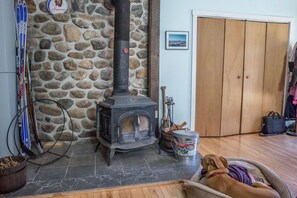 Interior - Songo Loft - Old Farmhouse (Albany Township)