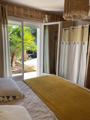 4 bedrooms, desk, iron/ironing board, travel crib - House with heated pool and spa on the Arcachon Basin between sea and forest (Lanton)