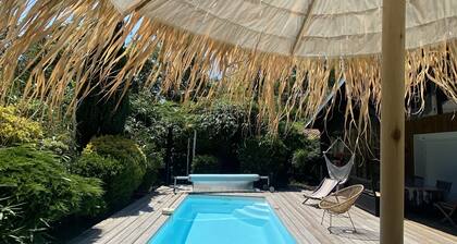 House with heated pool and spa on the Arcachon Basin between sea and forest