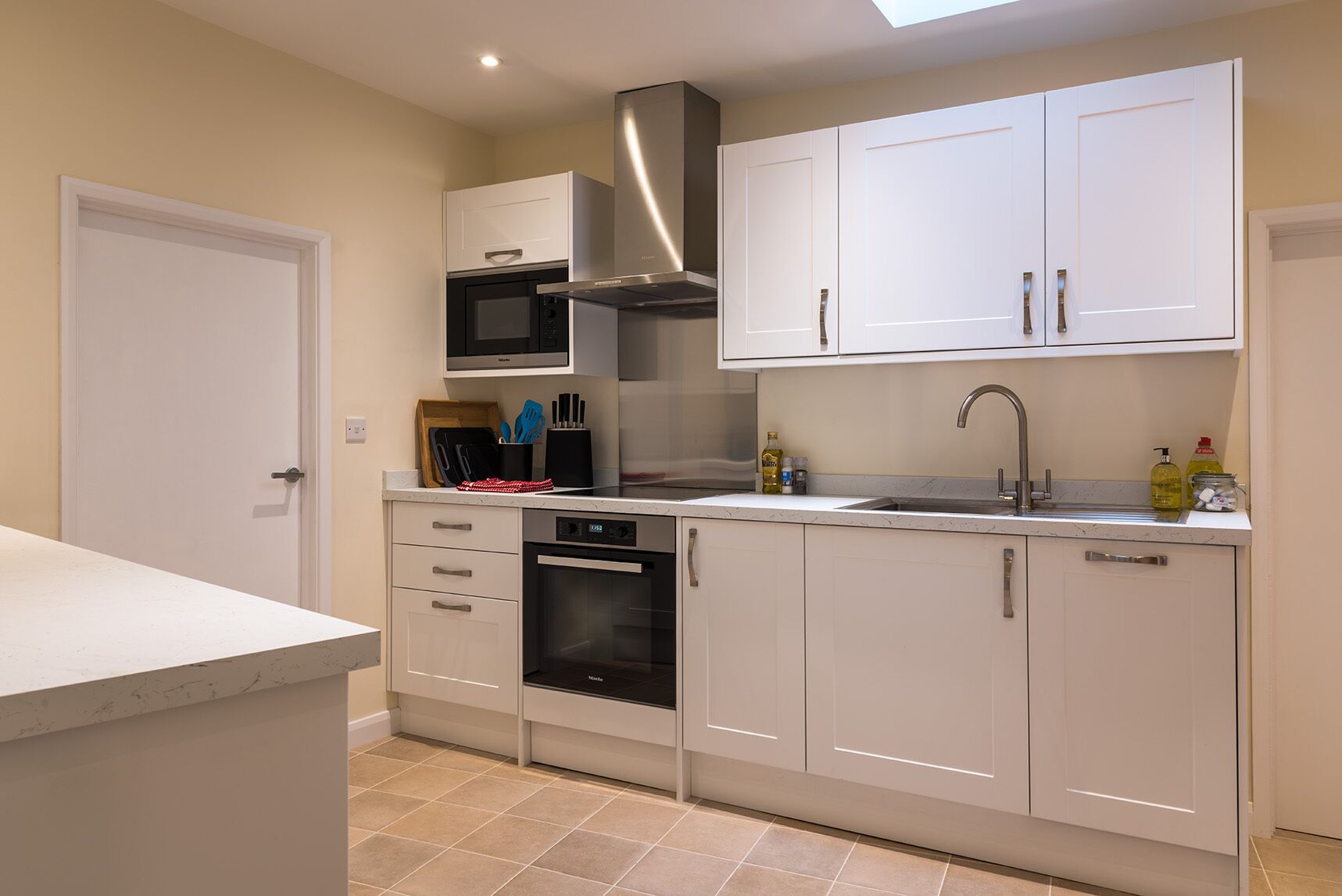 Luxury 3 bed 2 bath flat in the centre of Woodstock