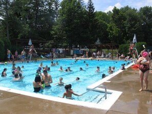 Opvarmet pool