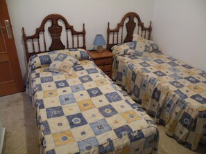2 bedrooms, in-room safe, iron/ironing board, free WiFi - KENNEDY 1 (2 BEDROOMS) (Benidorm)