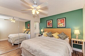 2 bedrooms, iron/ironing board, WiFi, bed sheets - Beautiful Siesta Key Condo (Siesta Key)