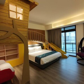 Triple Room, Bathtub | Desk, blackout drapes, soundproofing, free WiFi - Wujie Childlike B&B (Wujie)