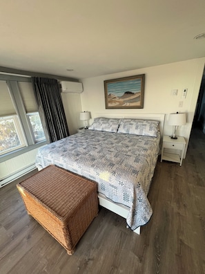 4 bedrooms, iron/ironing board, free WiFi