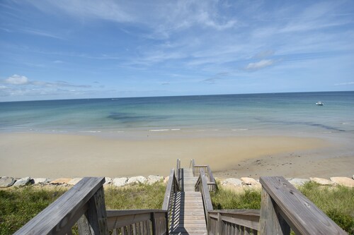 MAYFLOWER BEACH AMAZING   PRIVATE BEACH HOME ON CAPE COD BAY