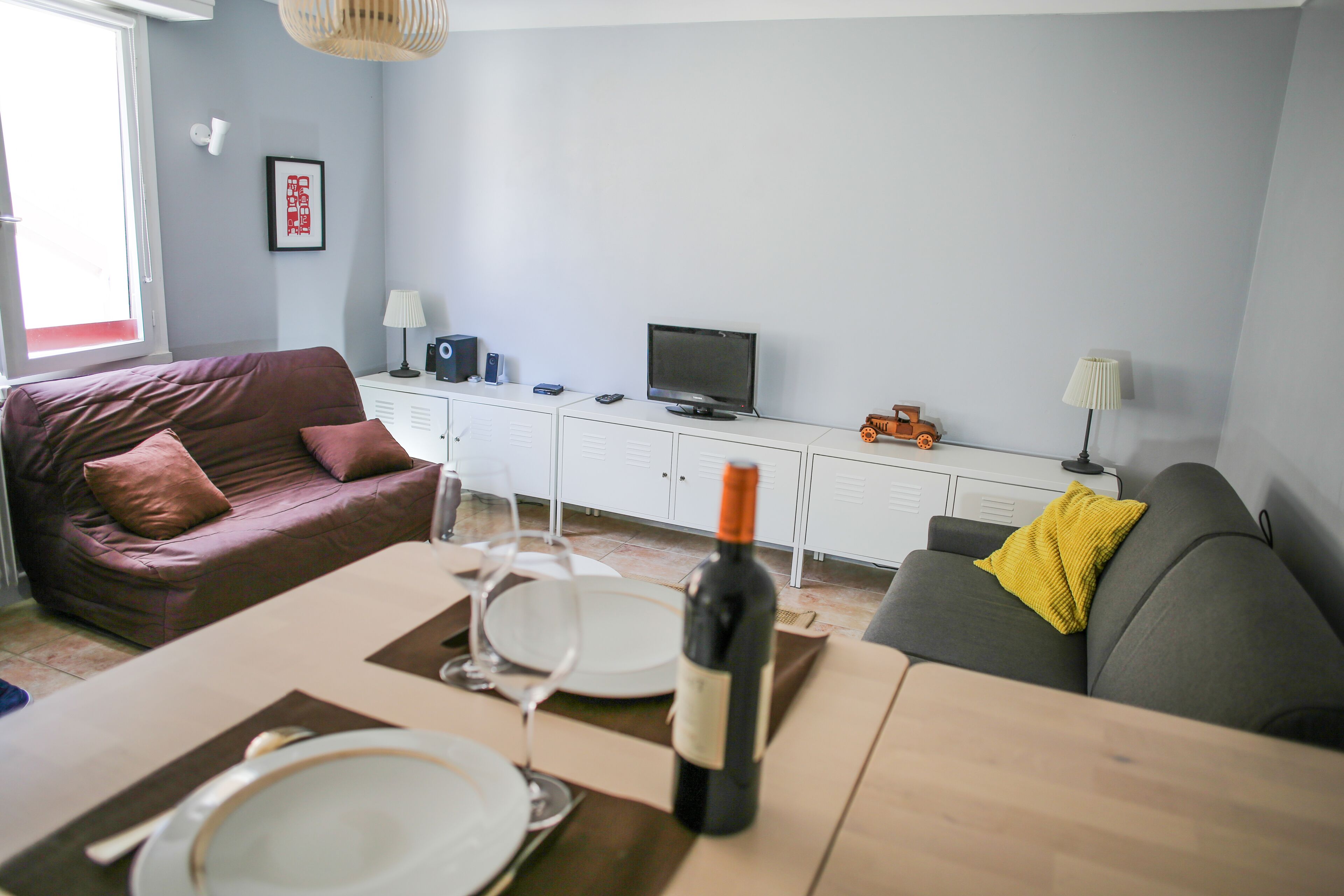 Studio CENTER OF BIARRITZ 300M from  BEACH + PARKING +WIFI (4 people -2 bed)