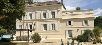 Character house, air-conditioned, heated pool, fenced garden with trees.