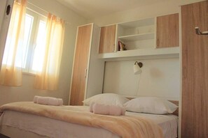 4 Schlafzimmer, Bügeleisen/Bügelbrett, Reisekinderbett, kostenloses WLAN