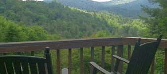 Pumpkin Hill on Little Bear Pen- three levels with a view!