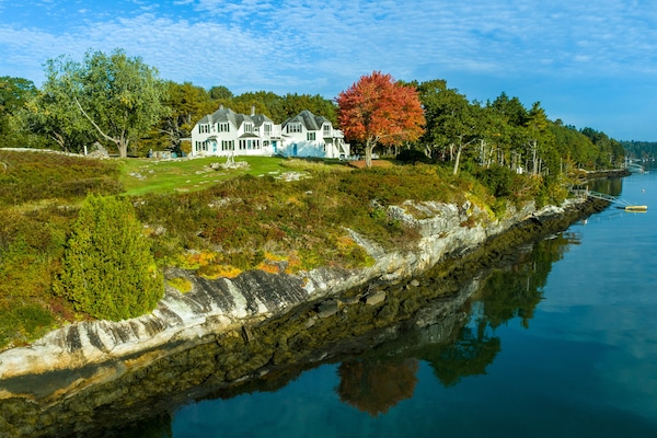 800 feet of Deepwater frontage. Shoreline path to a private dock.