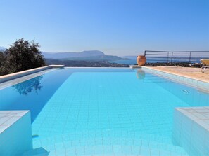 Utomhuspool